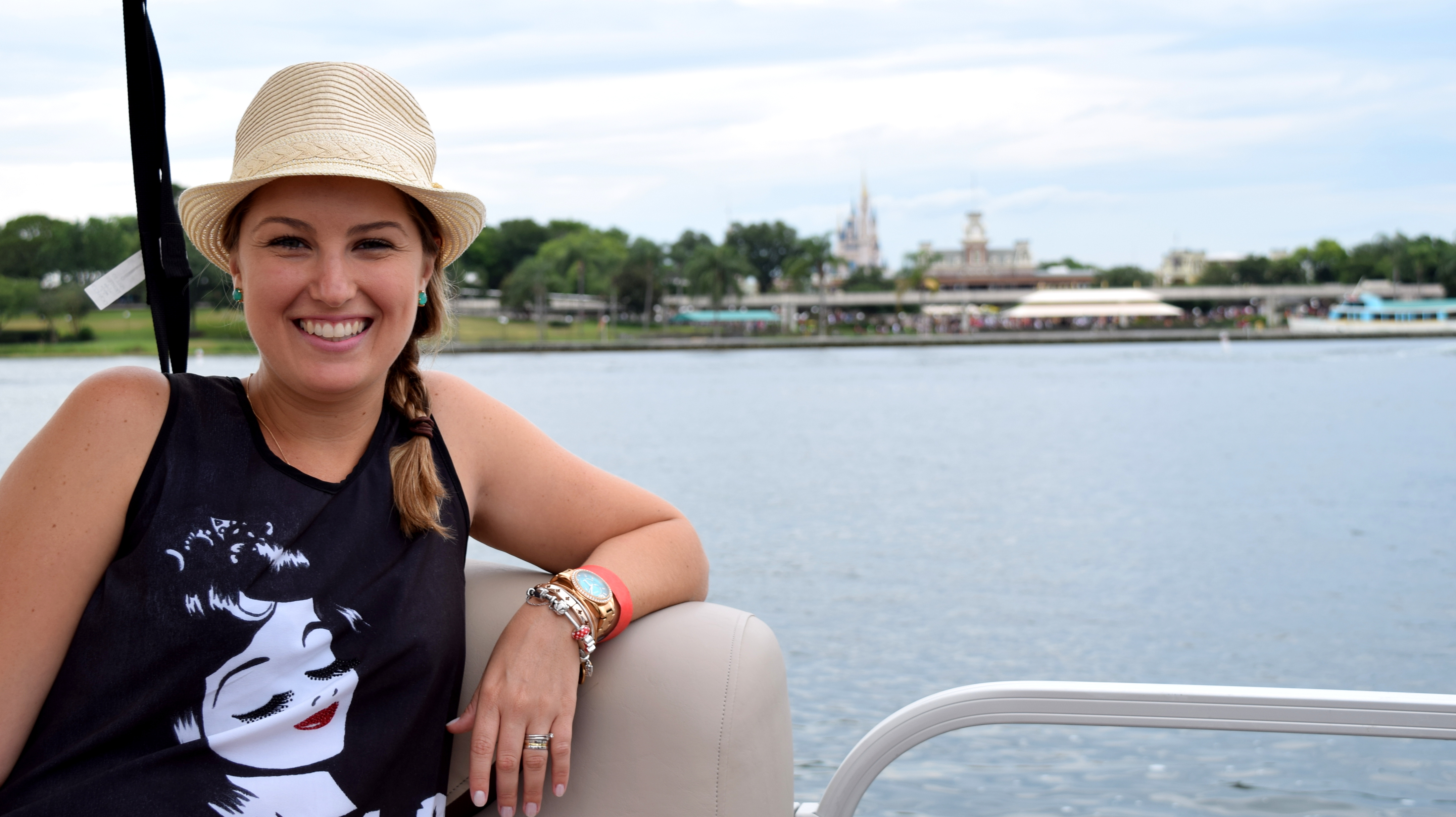 passeio barco magic kingdom