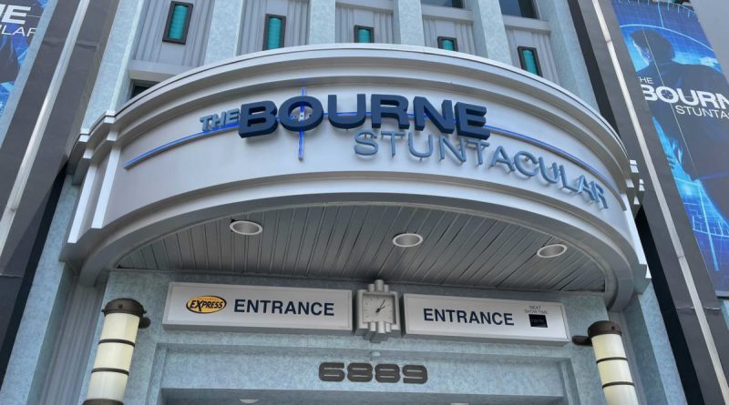 universal-express-pass-03