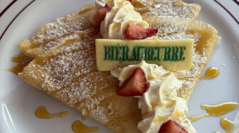crepe butterbeer epic universe